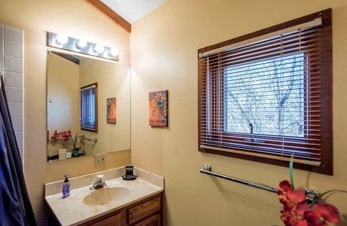 Fredericktown Cabin | Delightful Weekend Getaway for the Perfect Outdoor Experience near Mansfield, Ohio