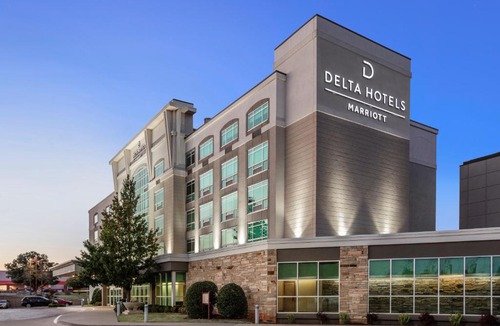 Midwest City Hotel | Delta Hotels by Marriott Midwest City at the Reed Conference Center