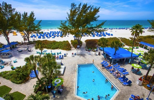 St. Pete Beach Hotel | Deluxe 2 Double Beds on St. Pete Beach!