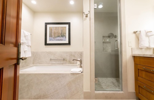 Deer Valley Hotel | Deluxe King Room Hotel Room by RedAwning