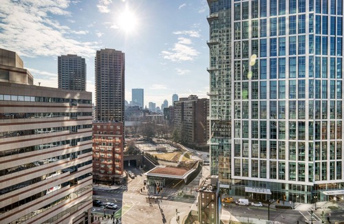 West End Apartment | Deluxe North Station Studio w/W/D & Gym, nr TD Garden, by Blueground