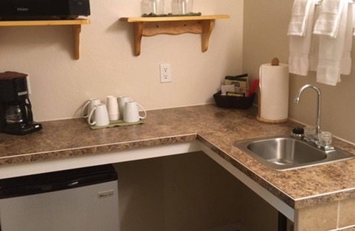 Talkeetna Apartment | Deluxe suite within walking distance of downtown Talkeetna
