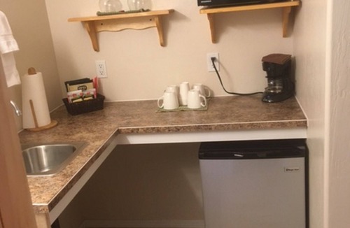 Talkeetna Apartment | Deluxe suite within walking distance of downtown Talkeetna
