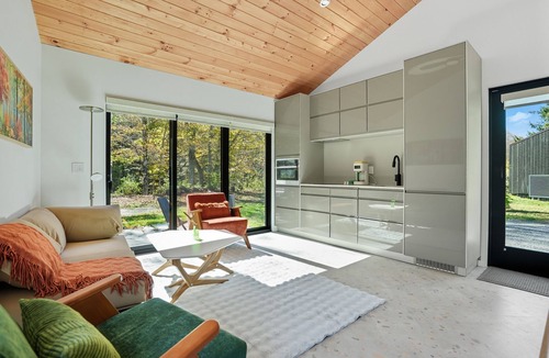 Brownsville Cabin | Designer Cabin With Solo Firepit Near Ski Trails - Ascutney Lofts