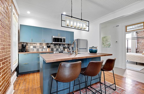 Wellsville Apartment | Designer Loft— 40 Min to Major international sporting event KC | Sleeps 7