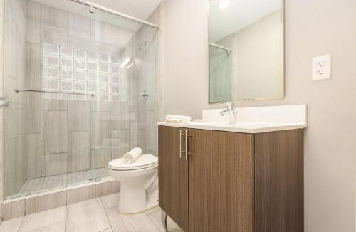 Downtown Boston Apartment | Designer Lux 4 bed Loft Steps to the State House