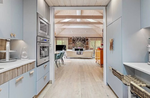 Amagansett Dunes House | Designer's Oceanfront East Hampton Estate, State-of-the-Art Amenities,.