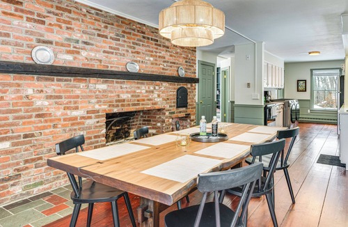 Lower Waterford House | Dine & Unwind! Overlook Home at Rabbit Hill Inn