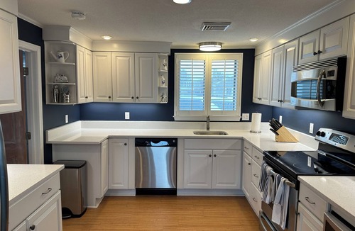 Sandwich House | Direct Oceanfront -Private Beach Access - Panoramic Cape Cod Bay Views