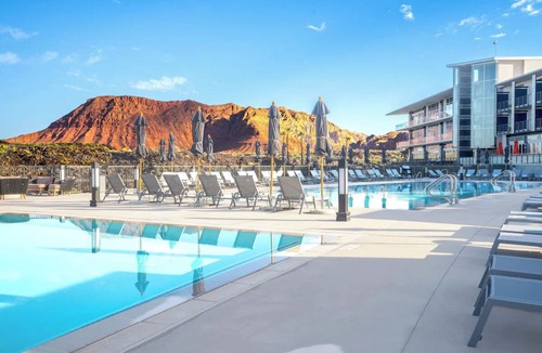 Ivins Hotel | Discover Local Parks, Hike Scenic Trails, and Relax in Comfort at Stylish Stay