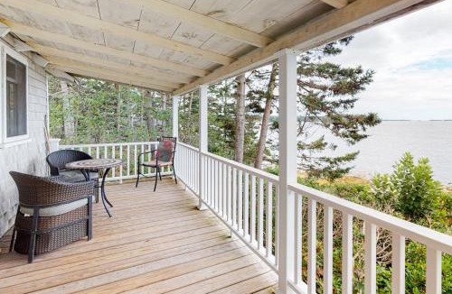 Port Clyde House | Dog-friendly oceanfront cottage with views