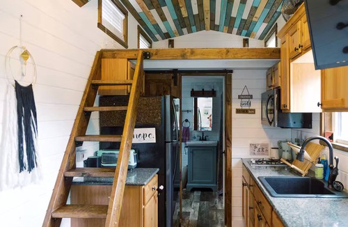 Triadelphia Cottage | Dog-friendly Tinyhouse-Pond, Kayak, Grill, Firepit