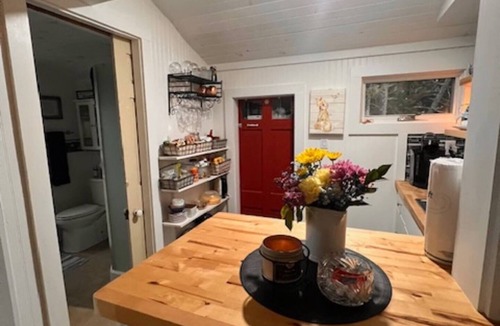 Sebascodegan Island Apartment | Don't miss this charming studio overlooking Quahog Bay in scenic Harpswell!