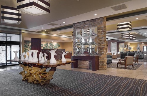 Collinsville Hotel | DoubleTree by Hilton Collinsville/St.Louis