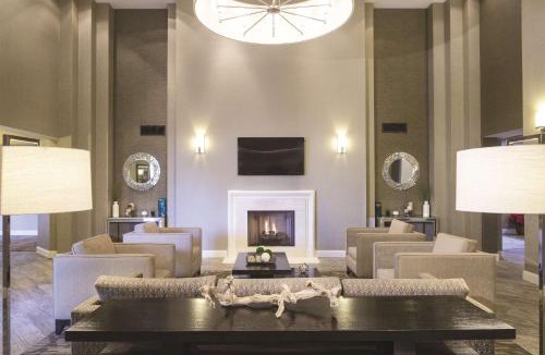West Laurel Hotel | DoubleTree by Hilton Hotel Laurel