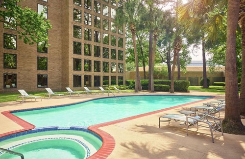 Houston Hotel | DoubleTree by Hilton Houston Intercontinental Airport