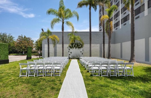 Norwalk Hotel | DoubleTree by Hilton Los Angeles Norwalk