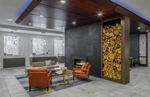 Rochester Hotel | DoubleTree by Hilton Rochester