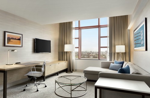 Allston Hotel | DoubleTree Suites by Hilton Hotel Boston - Cambridge