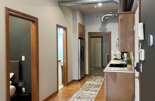 Wooster Apartment | Downtown 2-bedroom luxury apartment in Wooster