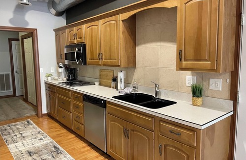 Wooster Apartment | Downtown 2-bedroom luxury apartment in Wooster