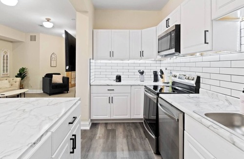 West Central Apartment | Downtown Fort Wayne Apartment 2| Free Parking, Historic Setting