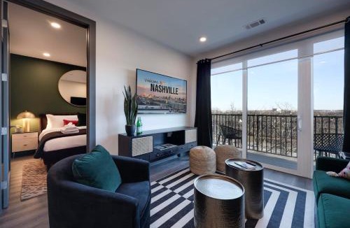 Rolling Mill Hill House | Downtown Nash 1mi to Broadway 4 beds Sleeps 6