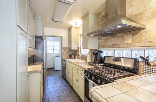 Downtown House | Downtown Pismo, 3 bed 2 bath, 1 Block to Beach!