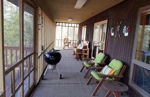 Lost Bridge Village House | Dreamcatcher-Lake View-Screened in Deck-Close to Marina!