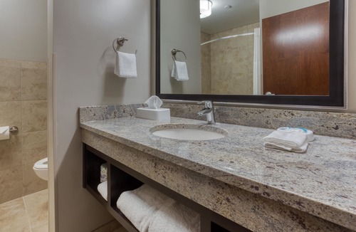 Orange Hotel | Drury Inn & Suites Cleveland Beachwood