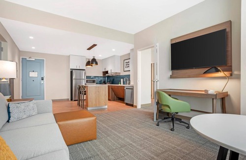 Miramar Beach Hotel | Drury Inn & Suites Destin Miramar Beach
