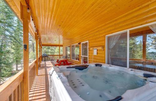 Meadow View Heights House | Duck Creek Village Cabin Near National Forest!