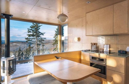 Lac Beauport Ski Chalet | DUN
