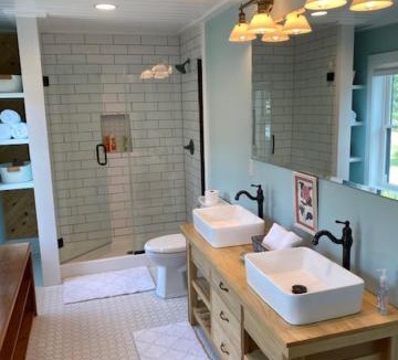 Kennebunk House | Duplex Farmhouse Rental Walk to Downtown
