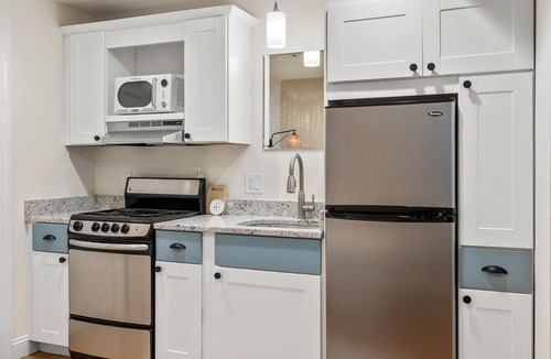 Newburyport Apartment | Dusk Suite at The Hygge House, Dusk Suite at The Hygge House