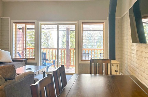 Beaver Condo | Eagle Point Ski Resort Snowflake 17