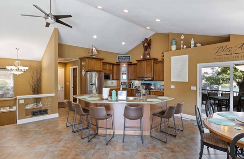 Gravois Mills House | Eagle Ridge Retreat - Dock, Hot Tub & Game Room