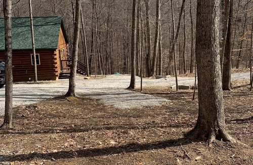 Birdseye Cabin | Eagle's Landing - 1-bedroom cabin plus sleeping loft minutes from Patoka Lake