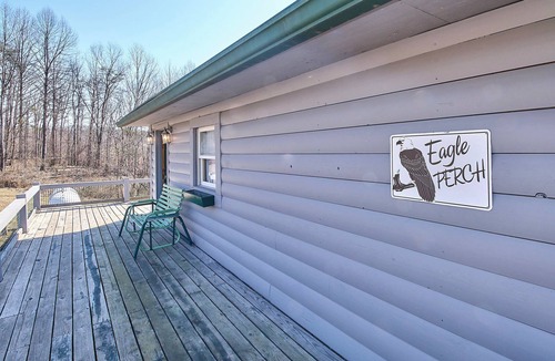 Statts Mills Cabin | Eagles Perch Lakefront Cabin
