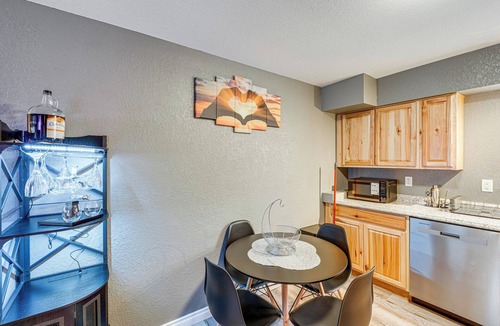 Fairview House | Easily Explore Anchorage! Modern Duplex Near Town