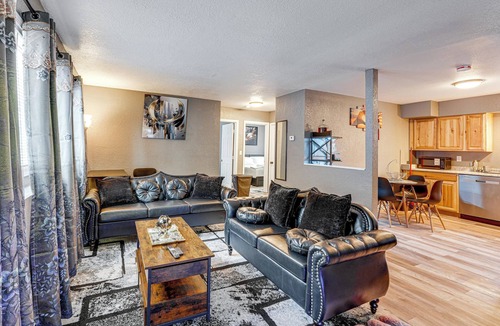 Fairview Cottage | Easily Explore Anchorage! Modern Duplex Near Town
