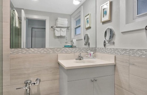 East Hampton North Hotel | East Hampton House Resort