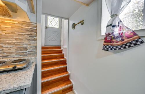 Silver Lane Apartment | East Hartford Studio ~ 4 Mi to Downtown Hartford!