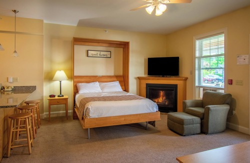 North Conway Hotel | Eastern Slope Inn Resort