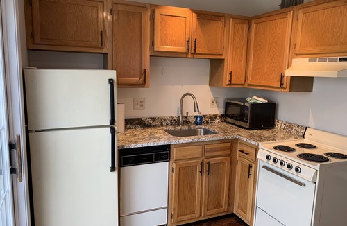 Portsmouth Apartment | Easy get away! Easy downtown access in Portsmouth!