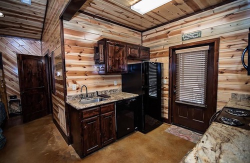 Hochatown Cabin | Easy Livin`- Broken Bow/Hochatown- 1bd