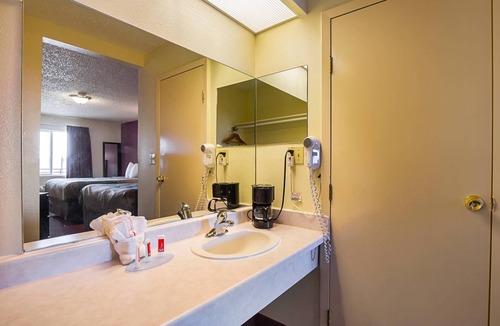 Hurricane Hotel | Econo Lodge Hurricane Zion Park Area