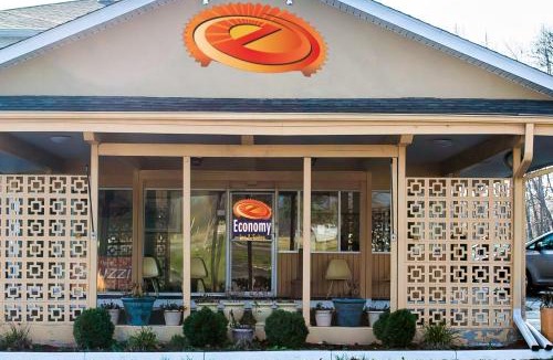 Warren Hotel | Economy Inn & Suites
