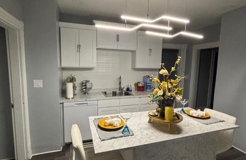 East Hartford Apartment | Eden's Lodge