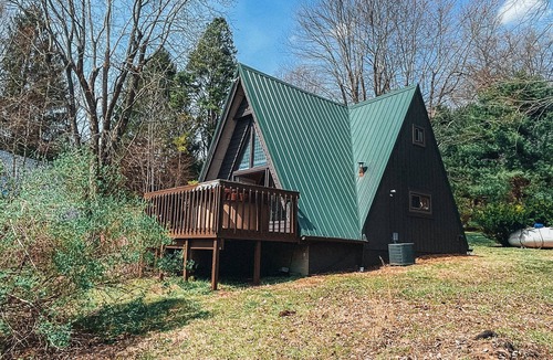 Rockbridge Cabin | Edgewater Escape A-frame Cabin (Hocking Hills Area)